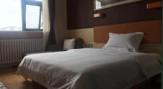 7 Days Premium Chengde Fengning Xinfeng Road Branch, Book Hotel Fengning Hebei