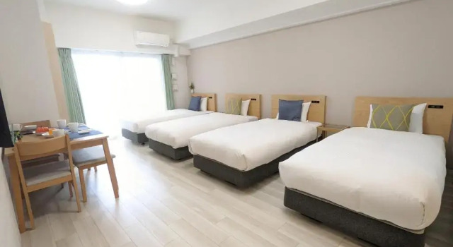 Четырёхместный номер Standard ESLEAD HOTEL Namba Daikokucho