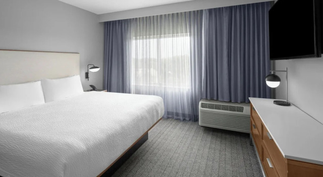 Люкс c 1 комнатой Courtyard by Marriott Tampa Oldsmar