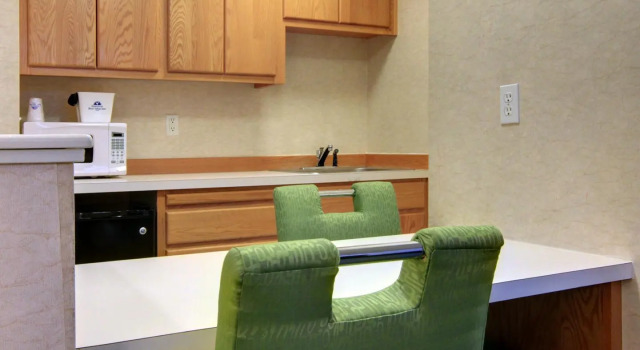 Двухместный люкс Americas Best Value Inn-Edmonds Seattle North