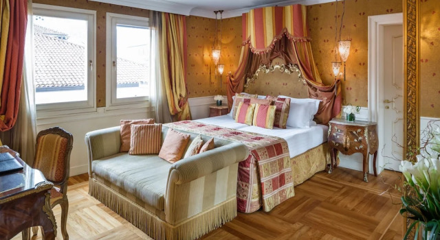 Семейный полулюкс с 2 комнатами Baglioni Hotel Luna - The Leading Hotels of the World