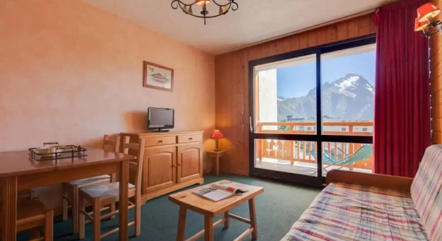 Apartment in Les Deux Alpes With Balcony