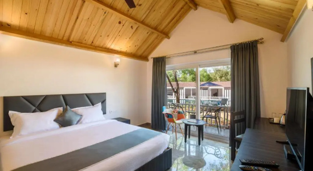 Коттедж с видом на бассейн White Wood Resort By Stone Wood Hotels