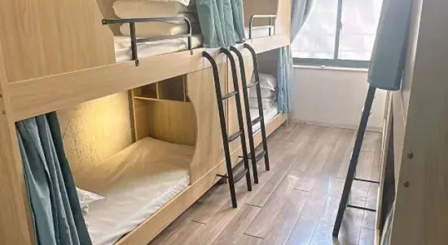 Женская капсула Yinuo Homestay (the Bund Nanjing Road Pedestrian Street)