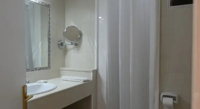 Одноместный номер Standard с видом на сад Hostal Port Fornells