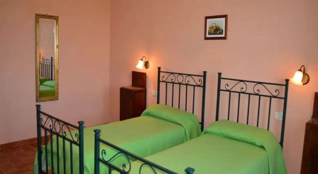 Cozy Tuscan Countryside Escape, Забронировать Апартаменты/квартира Отели Ашано с парковкой, Парковка