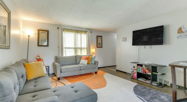 Коттедж 4 Mi to Dtwn: Family Home in Buffalo