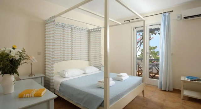 Aeolos Hotel