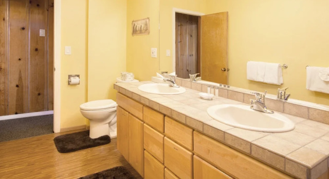 Люкс с 2 комнатами Edelweiss Lodge