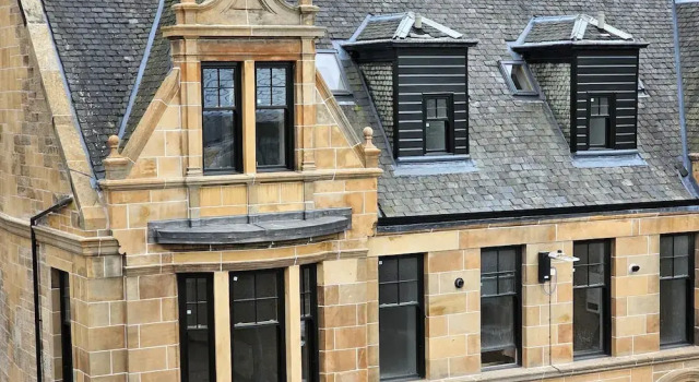 Central Paisley Apartment- Airport/glasgow Access, Забронировать Апартаменты/квартира Отели Пейсли с парковкой, рядом с Thomas Coats Memorial Baptist Church, Парковка