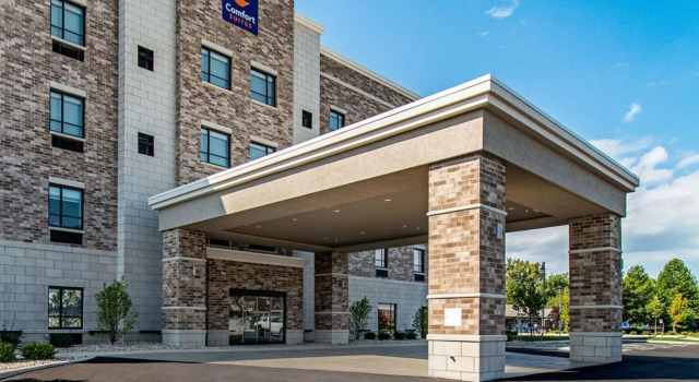 Comfort Suites Grove City - Columbus South