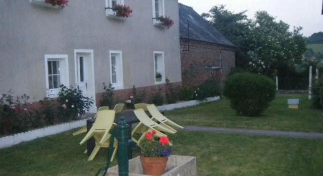 Gîte rénové à la ferme, 4 chambres, jardin clos, WiFi, parking, animaux, activités nature à proximité - FR-1-497-27, Réserver Hôtel  