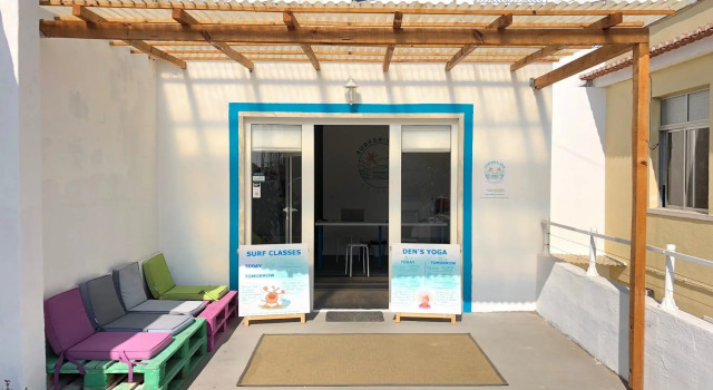 Surfers Den Ericeira, Забронировать Гостевой дом Гостевые дома Эрисейра, рядом с Пляж Norte, Гостевой дом