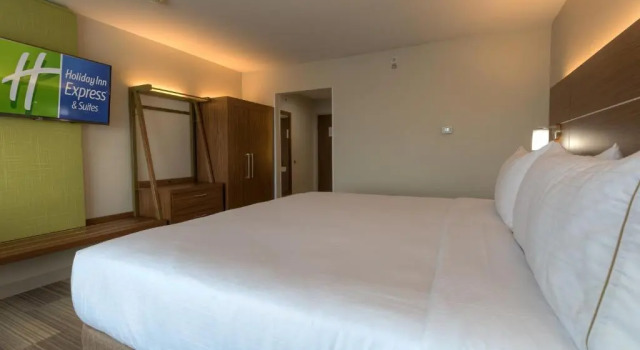 Run of House Holiday Inn Express & Suites Tulsa Midtown by IHG