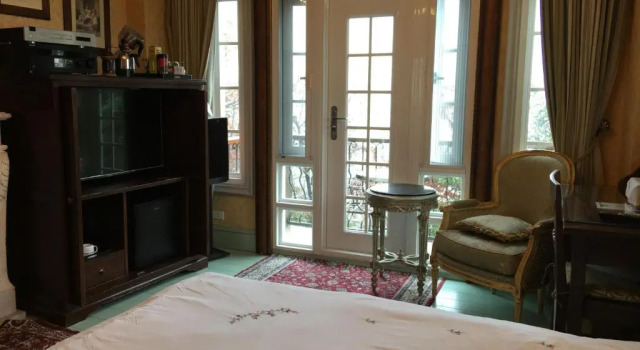 Трёхместный номер Standard с балконом Shangrila Music Villa