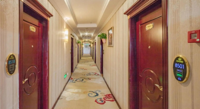 Yijia City Hotel (Chengdu Wuhou Temple, Jinli)