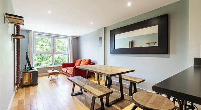 Spacious Modern Flat in Chelsea Harbour
