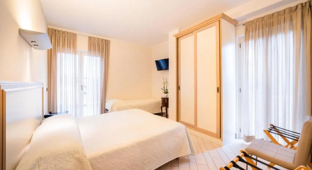 Трёхместный номер Standard Hotel Il Gabbiano