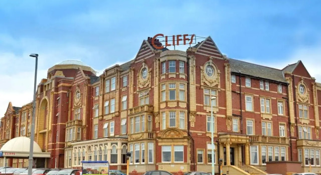 Cliffs Hotel, Забронировать Отель Отели Блэкпул с парковкой, рядом с Казино Genting Casino Blackpool, Парковка