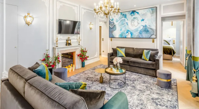 Luxury & Spacious 5 Bedroom 3 Bathroom Notre Dame, Забронировать Отель Отели Парижа с бассейном, рядом с Mémorial de la Shoah, Бассейн