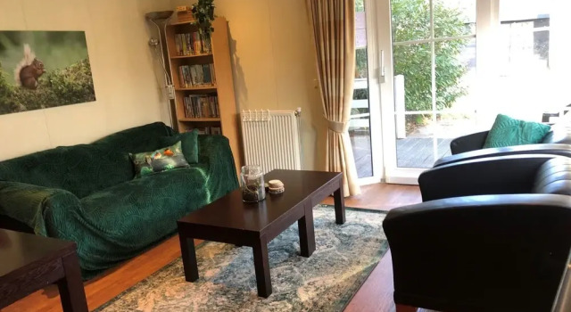 Chalet in Voorthuizen With Indoor Pool, Rezerwuj Chalet Hotele w Veluwe z parkingiem, Parking