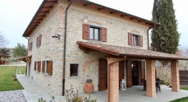 L'Antico Cipresso, Book Hotel Hotels in Poppi with Parking, Parking