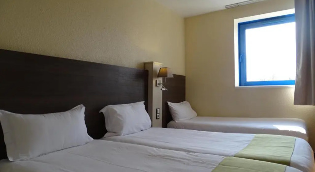 Трёхместный номер Standard Euro Hôtel Airport Orly Rungis