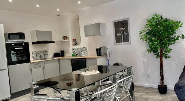 Апартаменты APPARTEMENT T3 hyper centre numéro 002