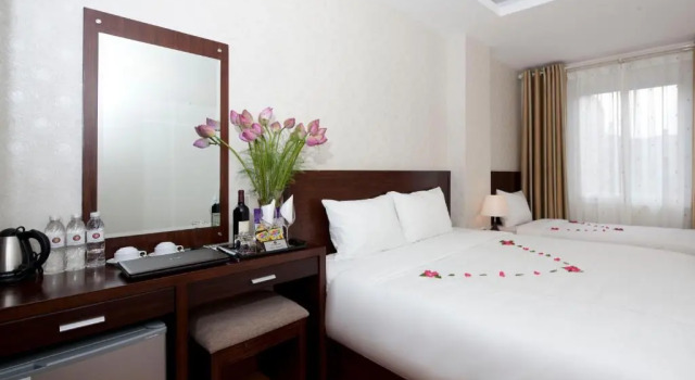 Трёхместный номер Deluxe Rising Dragon Legend Hotel