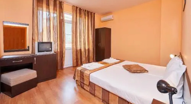 Guest House Oasis, Забронировать Гостевой дом Поморие Burgas Coast