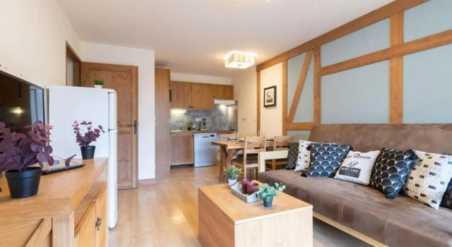 Appartement Saint-Lary-Soulan, 2 pièces, 6 personnes - FR-1-296-407, Забронировать Апартаменты/квартира Отели в центре Сен-Лари-Сулан, в центре, Парковка