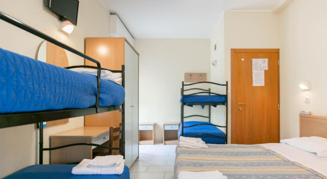 Семейный номер Standard с балконом Hotel Valparaiso