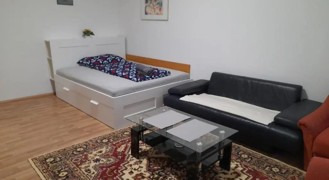 Ferienwohnung Schloessel 10, Забронировать Отель Отели Вены с парковкой, рядом с Парк Ратхаус, Парковка