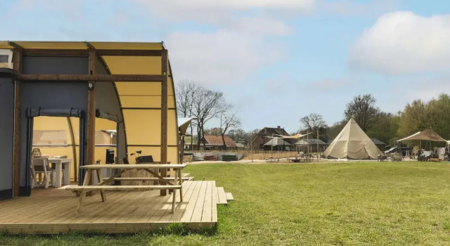 Тент Glamping Tent in Netherlands With Pop-up Charm