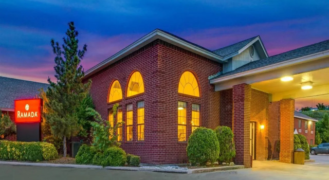 Ramada Decatur TX, Забронировать Отель Декейтер Dallas - Fort Worth Metropolitan Area