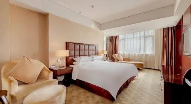 Люкс Executive Jinjiulong Hotel