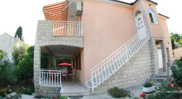 Apartment Dragan