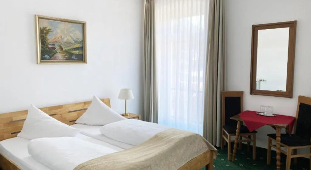 Трёхместный номер Standard Hotel Schwabenwirt