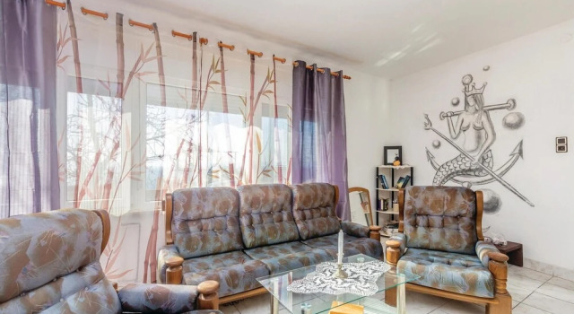 Nice Home in Stara Baska 1 With Wifi and 0 Bedrooms, Prenota Hotel Hotel a Isole Quarnerine con parcheggio, Parcheggio