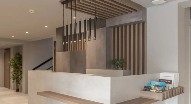 Elizabeth Queen Luxury Rooms