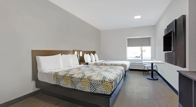 Четырёхместный номер Standard Motel 6-Monahans, TX