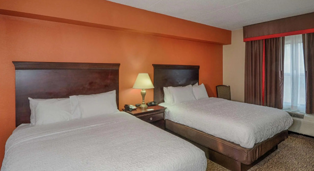 Четырёхместный номер Standard Hampton Inn Spring Lake Fayetteville