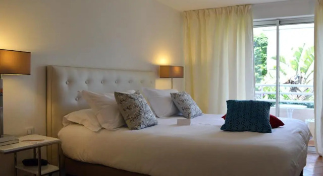 Номер Superior с балконом Hôtel La Villa Sainte Valérie Adults Only