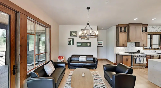 Spacious W/ Chefs Kitchen & 3-car Garage 4 Bedroom Home
