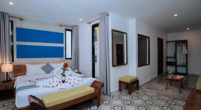 Home Chic Hotel