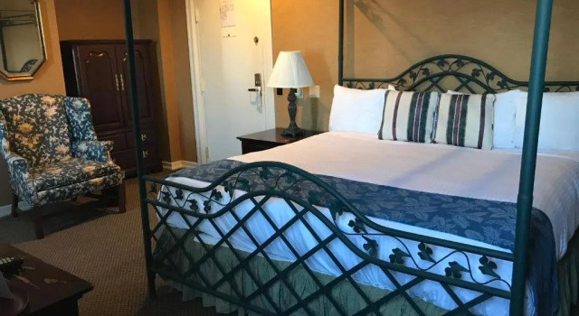 Номер Deluxe Waynebrook Inn