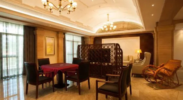 Люкс Presidential с 4 комнатами Hubin Hotel