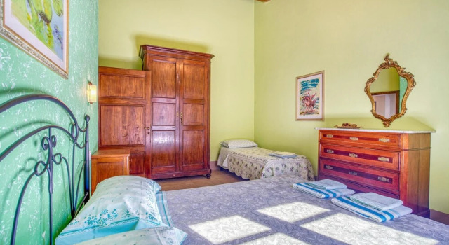 Il Melo, Book Hotel Radicondoli Val D'Elsa