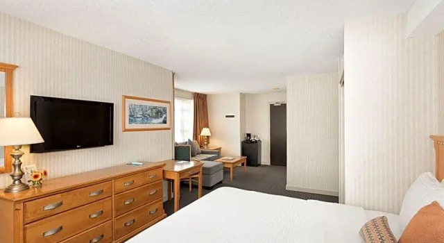 Полулюкс Deluxe Listel Whistler, a Coast Hotel