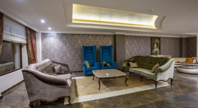 Azka Restaurant, Rezervovat Hotel Hotely v Mugla s parkováním, Parkování